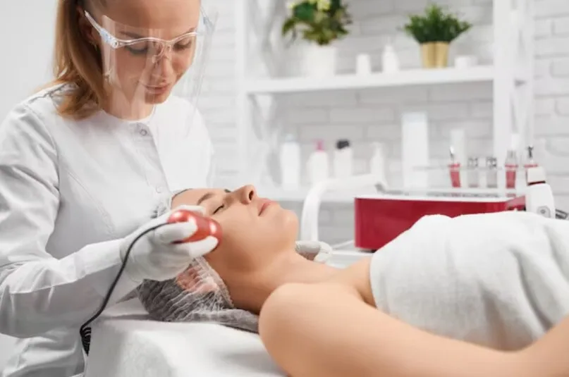 Salt And Red Light Therapy: Regenerate From Inside Out